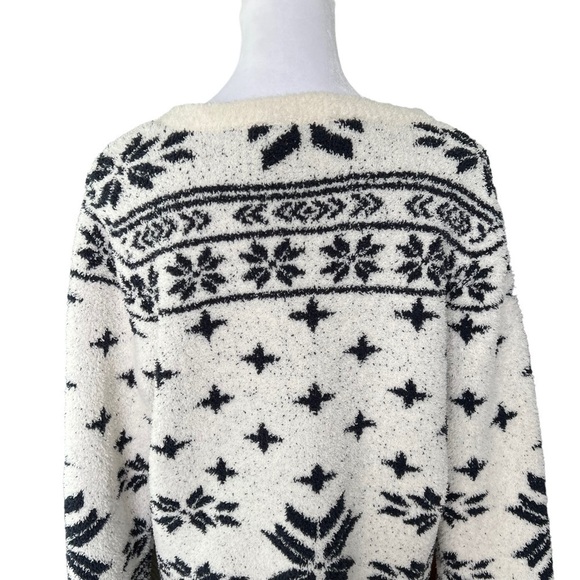 Barefoot Dreams - NWT Cozychic Seaside Crew Neck Sweater Cream Fair Isle Sz M - Picture 5 of 7
